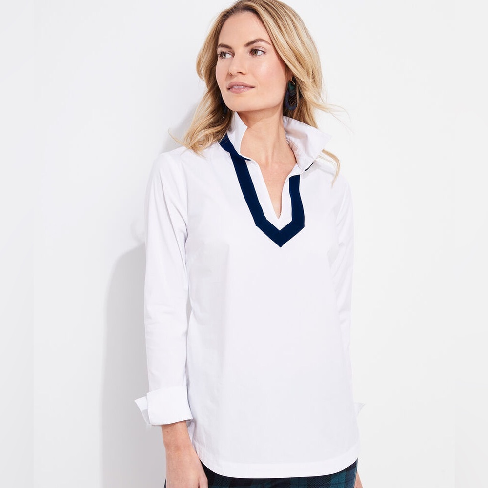 Vineyard Vines NWOT Velvet Trim Popover White and Blue